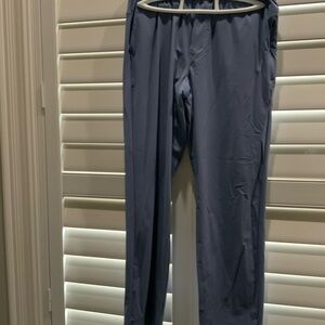 Vuori  Ankle Pant in slate blue